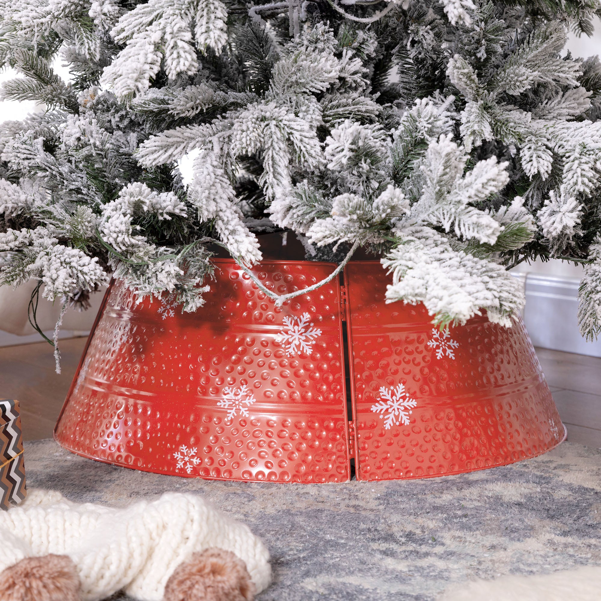 Christmas Tree Collar, Steel Tree Ring Skirt, Home Xmas Decoration for Christmas Tree, 26" x 26" x 9", Red