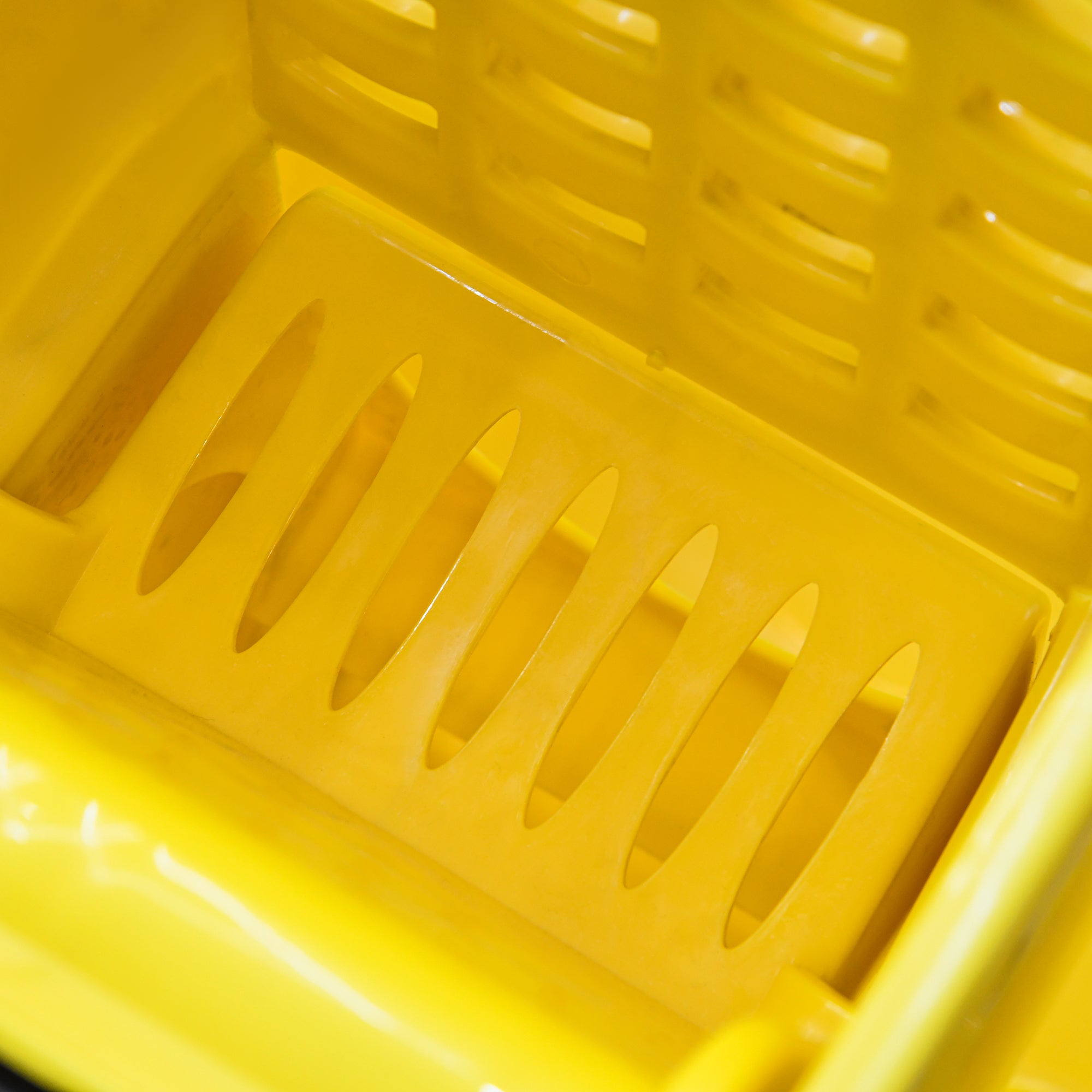 Mop Bucket Cart with Side Press Wringer, Metal Handle and 34 Quart Capacity, Yellow